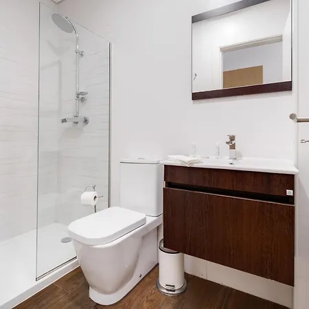 Nomad's Bolhao Market & Metro Station Apartment